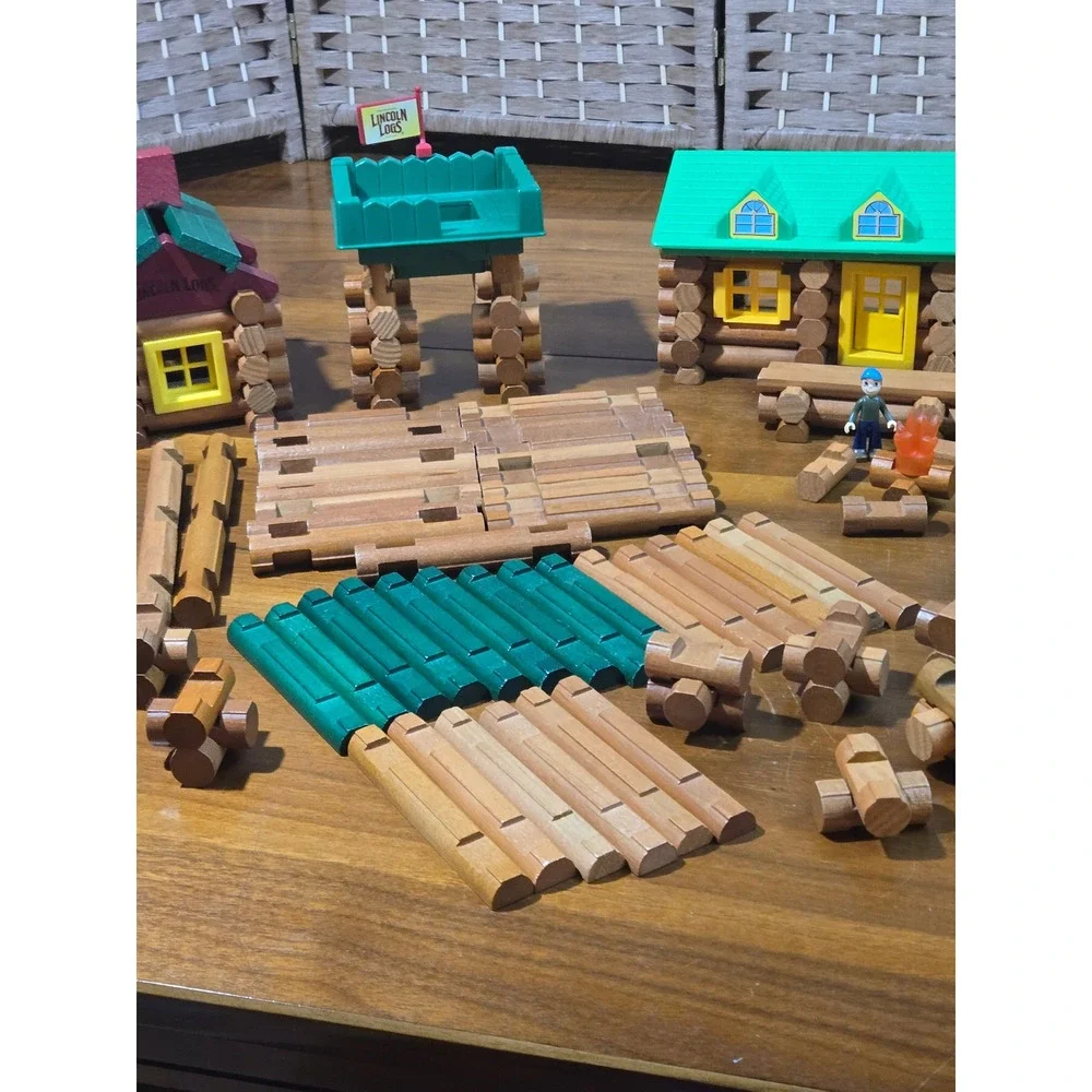 Lincoln Logs Real Wood Building Set Lot 260 Pieces Cabin Fort Extra Logs Figures
